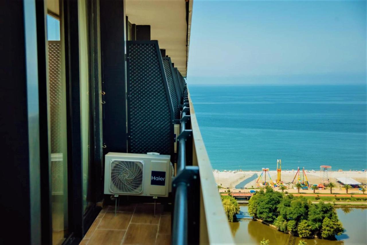 Orbi City Sea View - Special Category Batumi Exterior foto